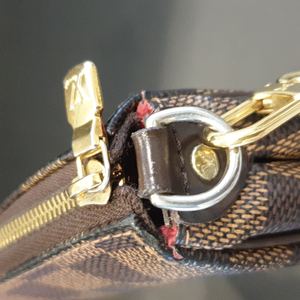 Louis Vuitton Eva Damier - Picture 3 of 15